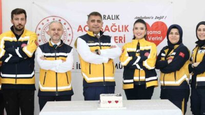 DÜZCE(İHA) – Düzce İl Ambulans Servisi Başhekimliğini gezen Vali Selçuk