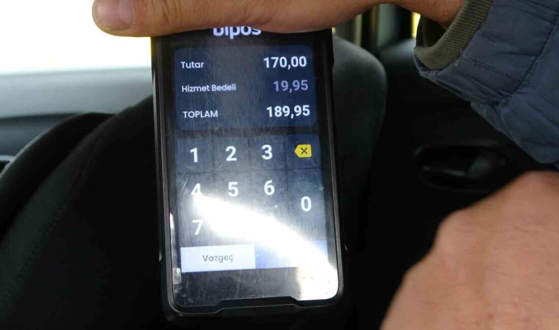 Taksilerde kredi kartıyla yapılan ödemelerde POS cihazları üzerinden alınan “hizmet