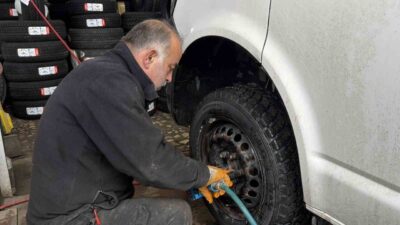 Düzce’de kış lastiği zorunluluğu 15 Kasım’da başlamasına rağmen değişim işlemini