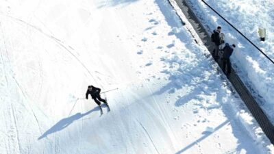 Bolu’nun önemli kış turizm merkezlerinden Kartalkaya Kayak Merkezi, 78 kişinin