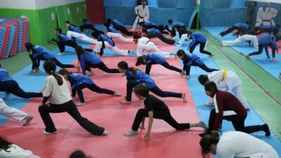 Kartepe Belediyesi tarafından çocukları ve gençleri spora teşvik etmek amacıyla