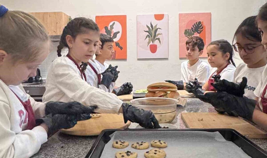 KOCAELİ (İHA) – Kocaeli’nin Kartepe ilçesindeki Süleyman Şah İlkokulu, “Türkiye