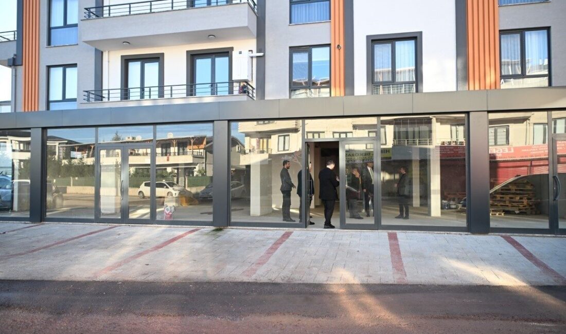 Kartepe’ye yeni sağlık yatırımları Kartepe’de vatandaşların sağlık hizmetlerine erişimini kolaylaştırmak amacıyla Fatih Sultan Mehmet