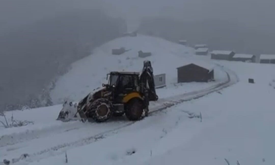 Kastamonu’da kar yağışı etkili oldu Kastamonu’nun yüksek kesimleri etkili olan kar yağışıyla beyaza büründü. Kastamonu’da