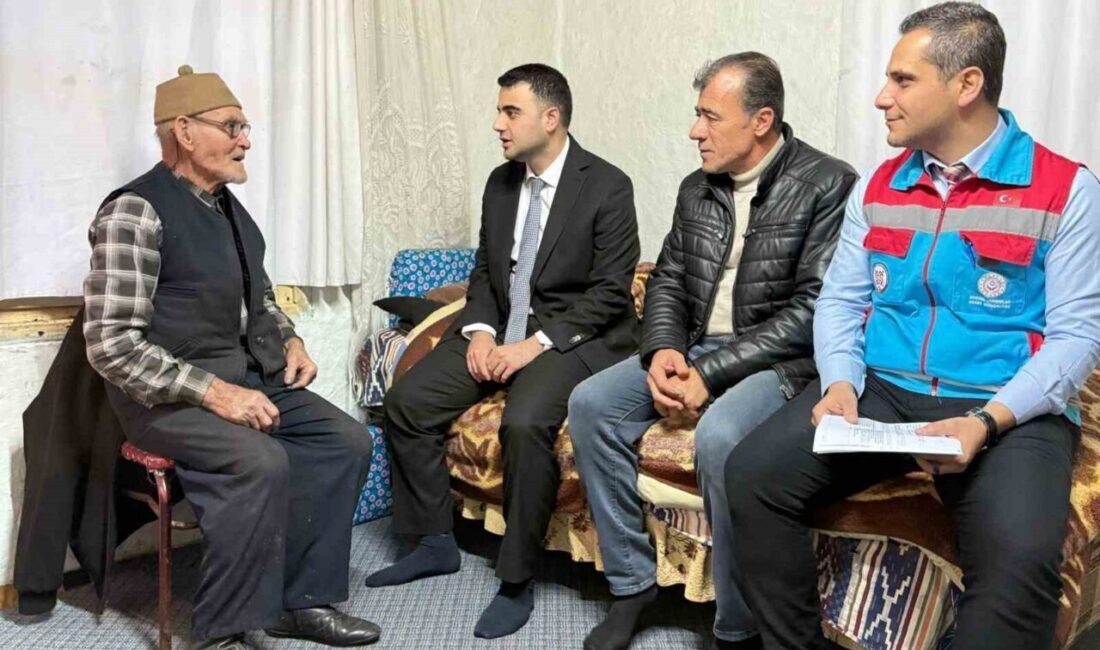 Kaymakam Kılıç vatandaşların kapısını tek tek çaldı Bilecik’in Osmaneli Kaymakamı Abdüssamed Kılıç, Medetli köyünde ikamet eden vatandaşların