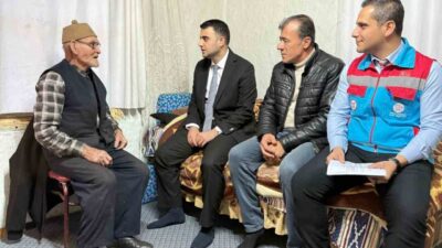 Bilecik’in Osmaneli Kaymakamı Abdüssamed Kılıç, Medetli köyünde ikamet eden vatandaşların