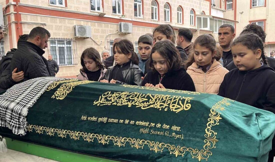 Kocaeli’nin Gebze ilçesinde okul çıkışında servis minibüsünün çarpması sonucu hayatını