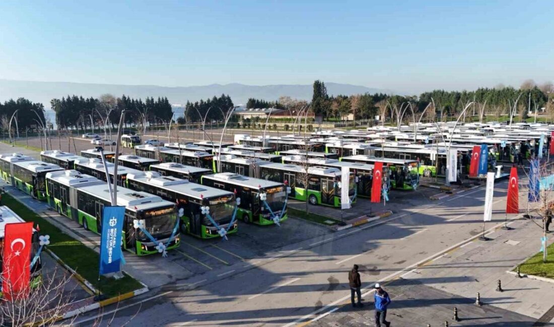 Kocaeli ulaşım filosuna 68 yeni otobüs Kocaeli Büyükşehir Belediyesi, kent içi ulaşımı rahatlatmak ve filoyu güçlendirmek