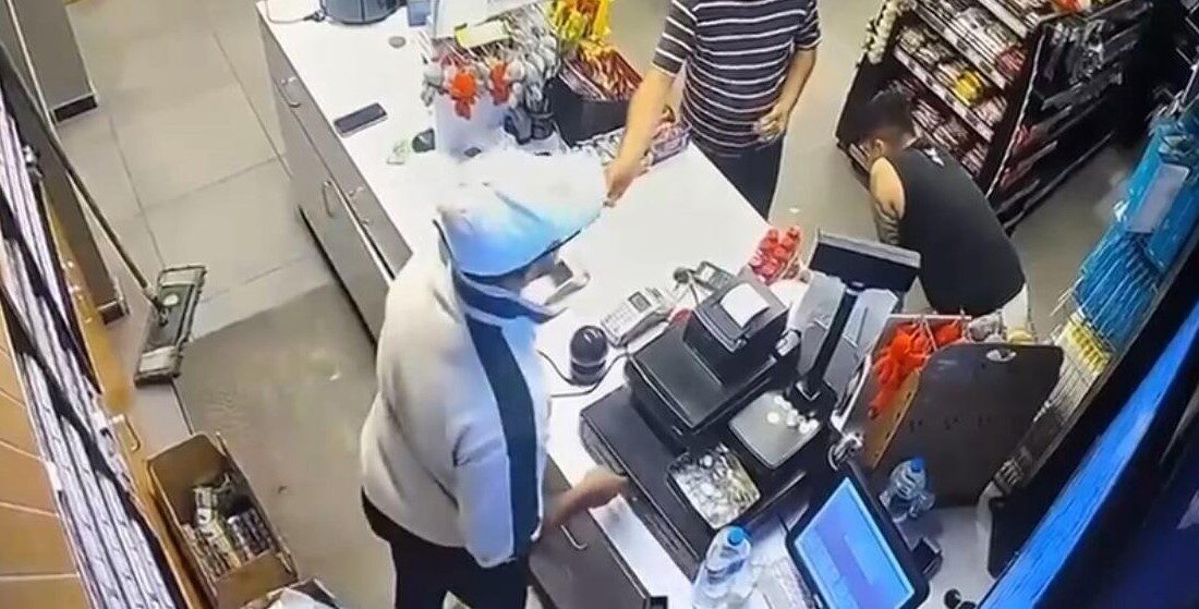 Kocaeli’de bir şahıs, “kız meselesi” iddiasıyla aralarında husumet bulunan 19