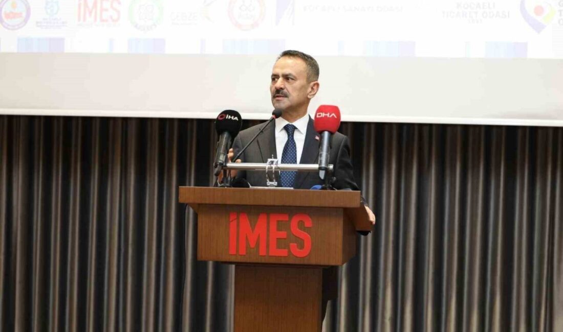 Kocaeli’de sanayinin nitelikli iş gücü ihtiyacı ele alındı Kocaeli’de düzenlenen mesleki eğitim çalıştayında bir araya gelen sanayiciler ve