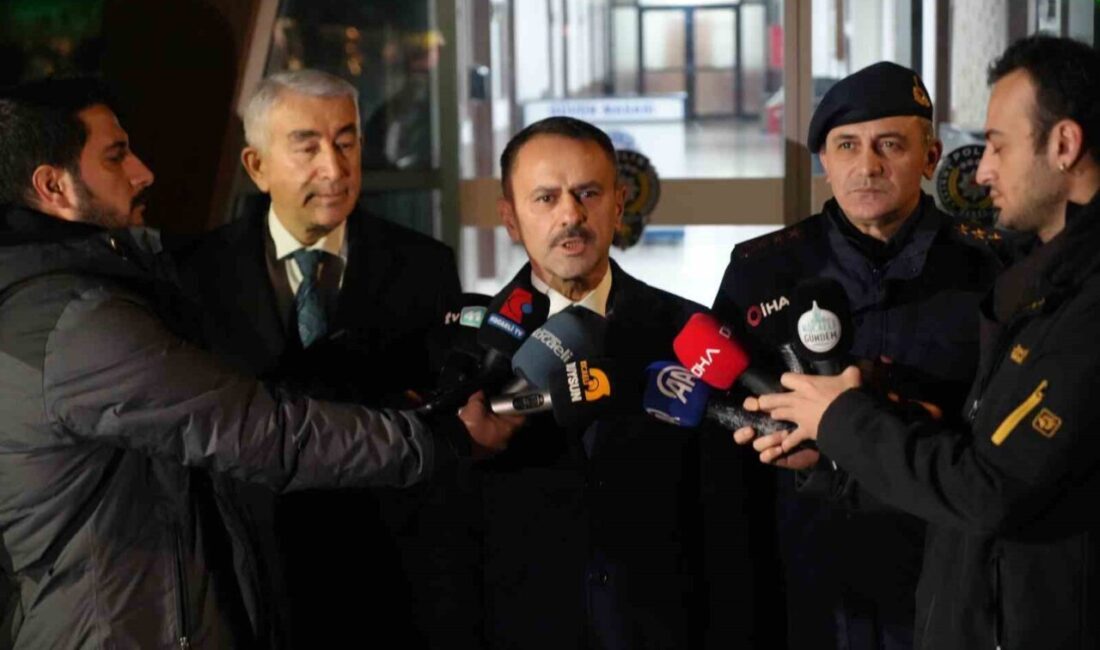 Kocaeli’de yılbaşı tedbirleri: 668 ekip ve 4 bin 917 personel görevde Kocaeli’de yılbaşı dolayısıyla 208 noktada 668 ekip, 2 dedektör köpek,