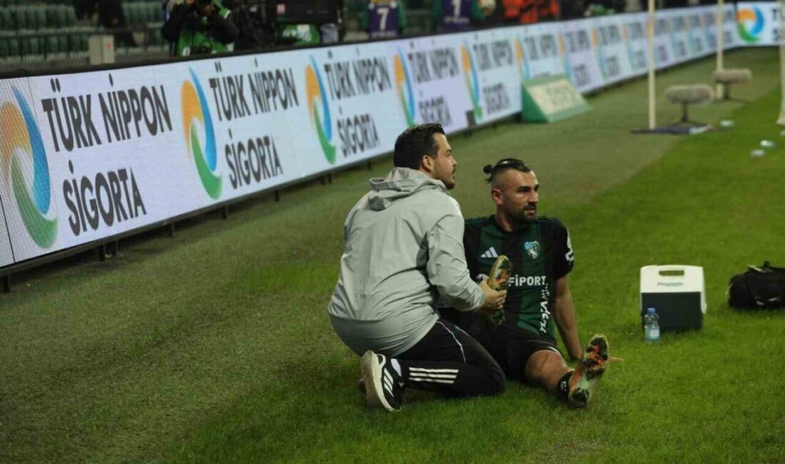 Fenerbahçe-Galatasaray derbisini tribünden izlediği için tepki çeken ve sosyal medya