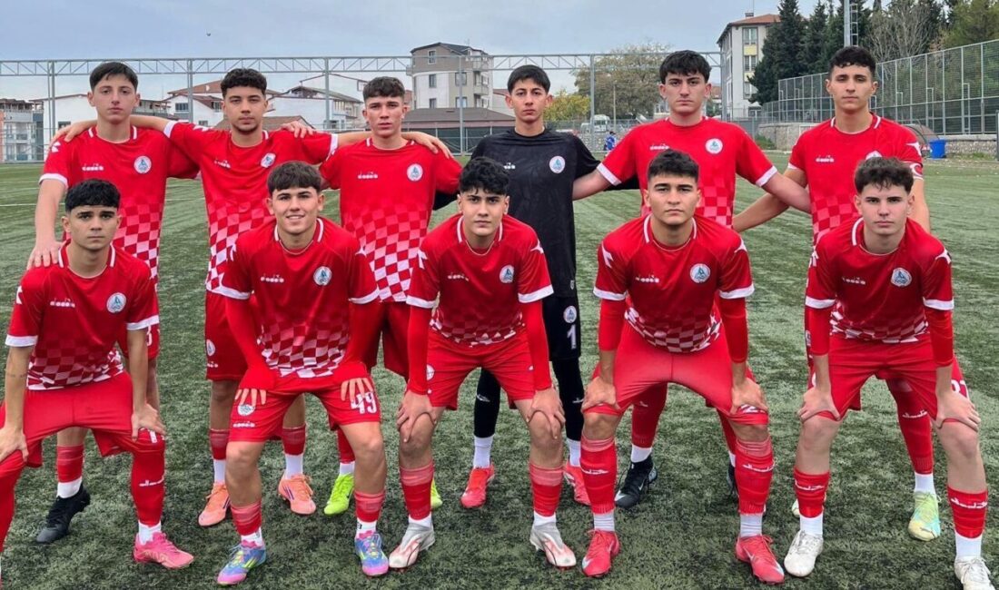Kocaeli Amatör Futbol U18 Ligi’nde mücadele eden Körfez Gençlerbirliği, sahasında