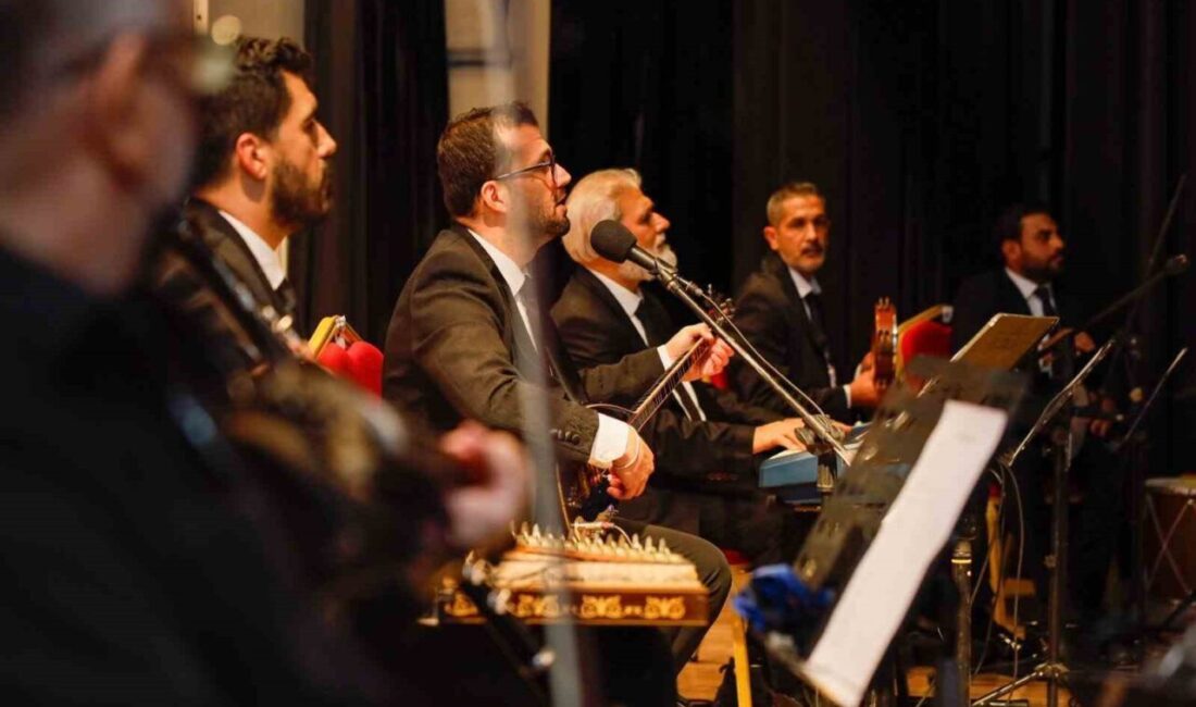 Körfez’de “En Baba Konser” etkinliği düzenlendi Körfez’de düzenlenen “En Baba Konser” etkinliğinde, arabesk müziğinin sevilen eserleri