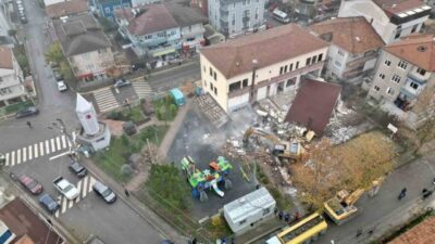 Körfez Belediyesi, Fatih Mahallesi’nde bulunan ve yapılan incelemeler sonucunda riskli