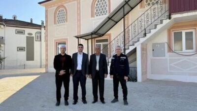 Bilecik’in Osmaneli ilçesine bağlı Bereket Köyü Camii bahçesinde gerçekleştirilen parke