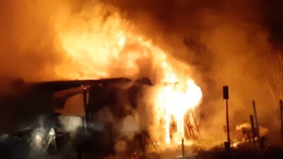 Bolu’nun Mudurnu ilçesinde boş bir hindi kümesinde çıkan yangın, itfaiye