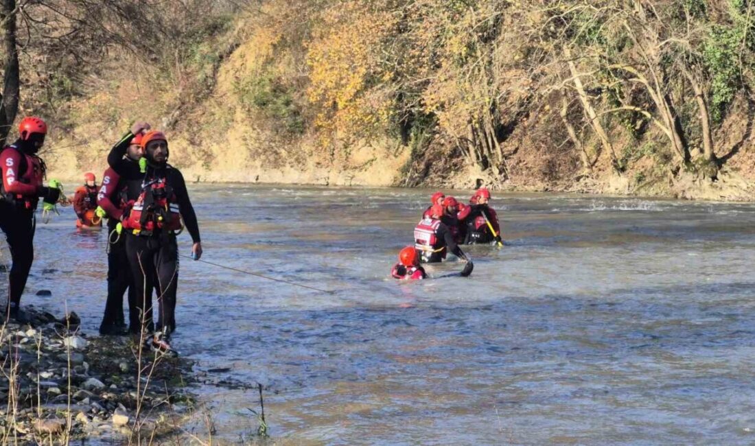 Melen’de bu kez rafting heyecanı değil, hayat kurtarma mücadelesi yaşandı Düzce Melen Çayı, SAR Arama Kurtarma Derneği’nin nefes kesen tatbikatına