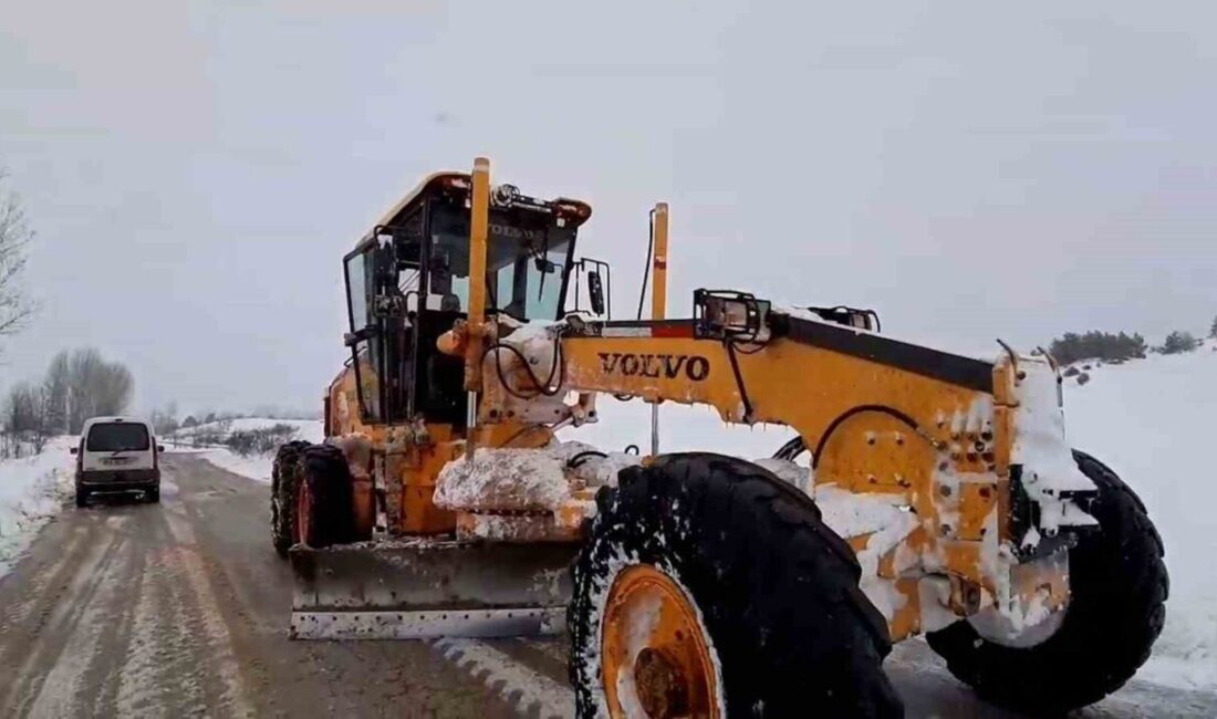 Bolu’nun Mudurnu ilçesinde kardan kapanan 12 köy yolu daha, ekiplerin