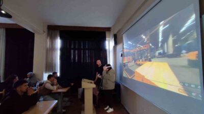 Gümüşova Meslek Yüksekokulu’nda öğrenciler sektör temsilcileriyle bir araya geldi. Düzce