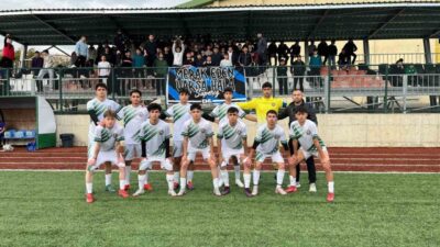 Bilecik’te gerçekleştirilen ’Okul Sporları Gençler Futbol Müsabakaları’ şampiyonu Mesleki ve