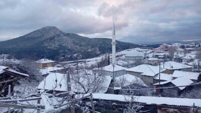 Bilecik’in Osmaneli ilçesinde havaların soğumasıyla birlikte yüksek kesimlerine yılın ilk
