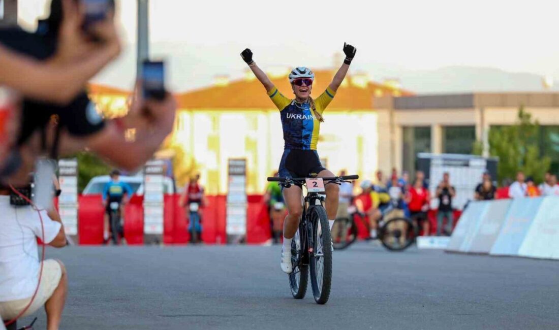 Sakarya Büyükşehir Belediyesi Spor Kulübü bünyesinde faaliyet gösteren Sakarya BB