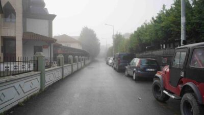 Sakarya’da etkili olan yoğun sis sebebiyle görüş mesafesi 50 metreye