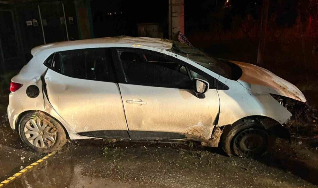 Sakarya’da takla atan otomobilde sıkışan sürücü yaralandı Sakarya’nın Kaynarca ilçesinde kontrolden çıkarak takla atan otomobilde sıkışan sürücü,
