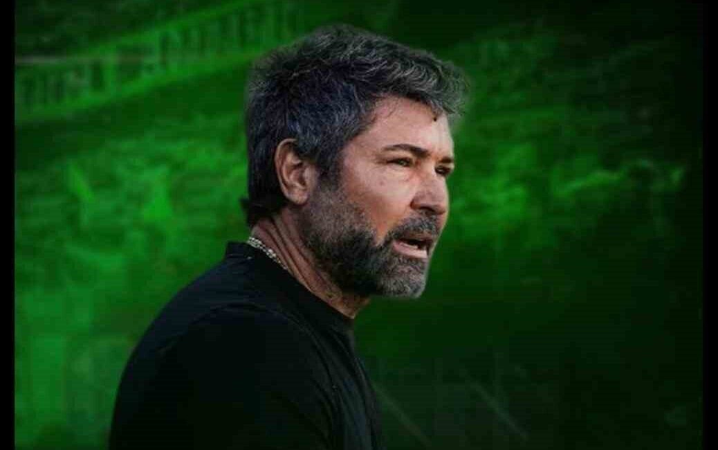 Sakaryaspor yeni teknik direktörü Hakan Kutlu’yu yapay zeka videosuyla açıkladı Teknik Direktör Serhat Sütlü’nün istifası sonrasında Sakaryaspor, Hakan Kutlu ile