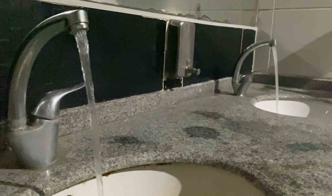 Gıda zehirlenmesi vakalarındaki artış sürerken, uzmanı Salmonella enfeksiyonunun mutfaktaki gizli