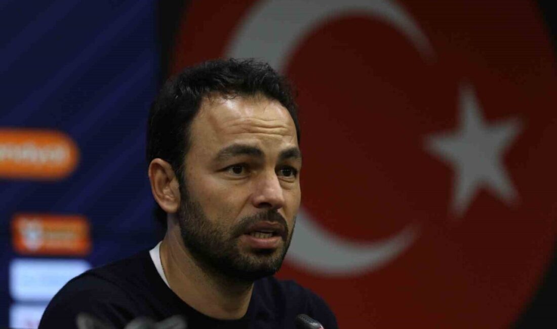 Selçuk İnan: “Pozisyonları neticelendiremedik” Kocaelispor Teknik Direktörü Selçuk İnan, Kasımpaşa maçının ardından, “Pozisyonları neticelendiremediğimiz