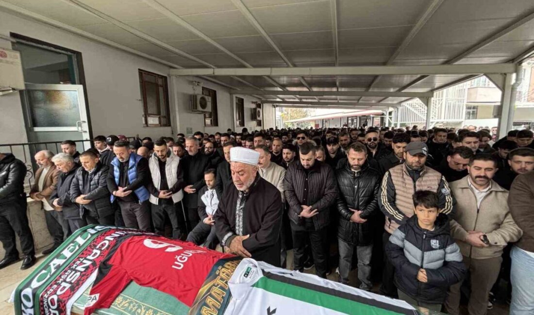 Kocaeli’nin İzmit ilçesinde iki grup arasında çıkan silahlı kavgada ağır