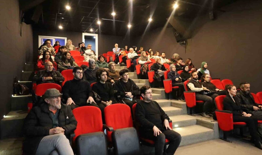 Sinemaseverler OSM’de buluştu Sakarya Büyükşehir Belediyesi, aralık ayı kültür sanat etkinlikleri çerçevesinde sinema