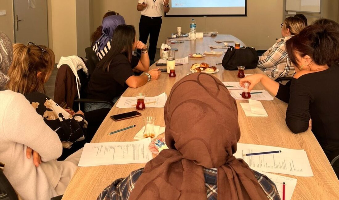 Toplumun her kesimini sağlık eğitimi DÜZCE(İHA) – Düzce Sağlık Müdürlüğüne bağlı ekipler sağlıklı yaşam kültürünün