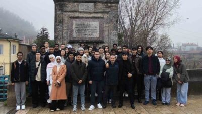 Sakarya’da üniversite öğrencileri, doğal, tarihi ve kültürel mekanları yerinde inceledi.