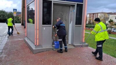 Kocaeli’de vatandaşların güvenli ve hijyenik şekilde ulaşım sağlaması için kentin