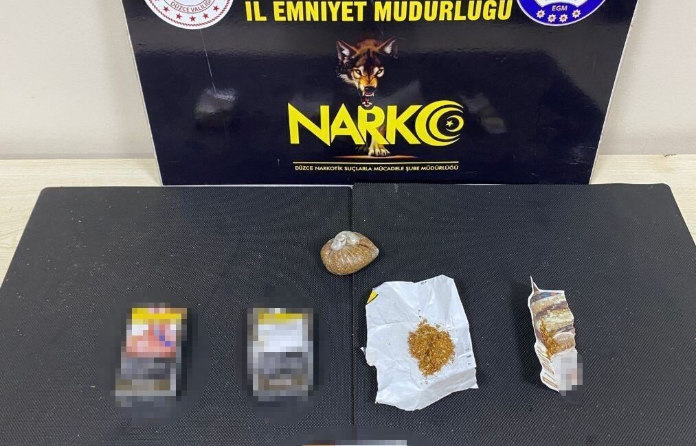 Düzce’nin Çilimli ilçesinde köydeki evinde satılmaya hazır uyuşturucu madde ile