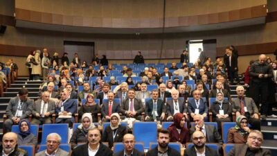 DÜZCE(İHA) – Düzce Valisi Selçuk Aslan, Düzceli Alimler Sempozyumunda yaptığı