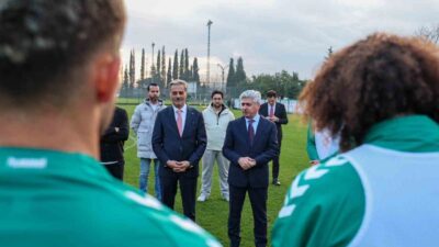 Sakaryaspor krizi ve yönetim değişikliği sürecinin ardından şehir dinamikleri harekete