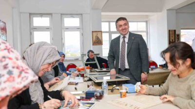 Bilecik Valisi Faik Oktay Sözer, hayat boyu öğrenme anlayışıyla sürdürülen