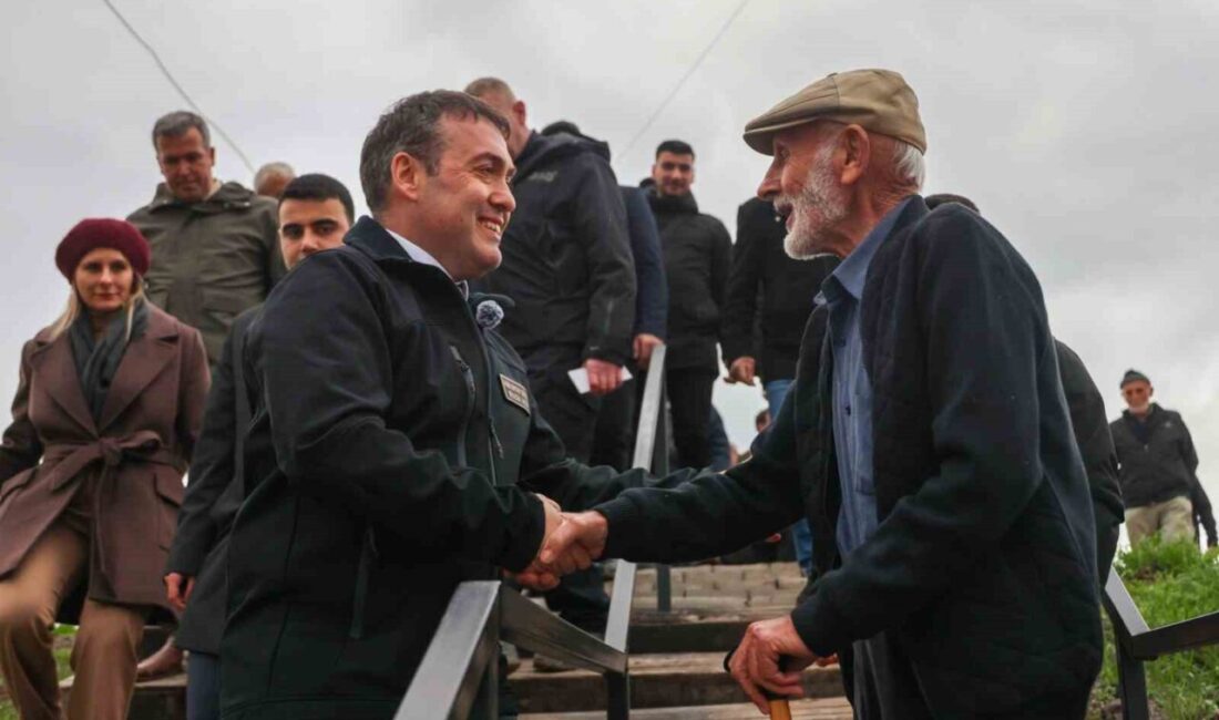 Bilecik Valisi Faik Oktay Sözer, yangın mağdurları için yapılan kalıcı