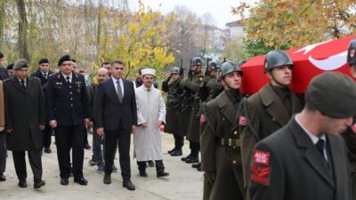 Düzce(İHA) – Düzce’de, rahatsızlık sonrası hayatını kaybeden Kıbrıs Gazisi Muharrem