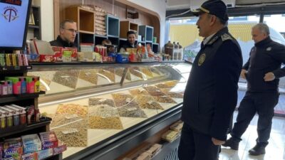 Bilecik’in Osmaneli ilçesinde zabıta ekipleri, yılbaşı öncesi denetim gerçekleştirdi. Osmaneli