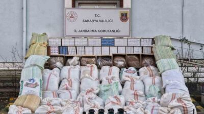Sakarya’nın Serdivan ilçesinde jandarma ekiplerince yapılan kaçakçılık operasyonunda 3 ton