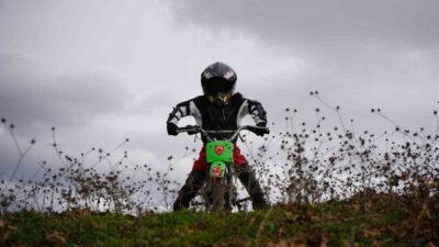 Sakarya’da yaşayan 5 yaşındaki Ertuğrul İdacı, babasının “Kur’an-ı Kerim okumayı