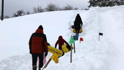 Bolu’nun doğal güzellikleriyle ünlü Abant Gölü Milli Parkı’nda köylülerin oluşturduğu