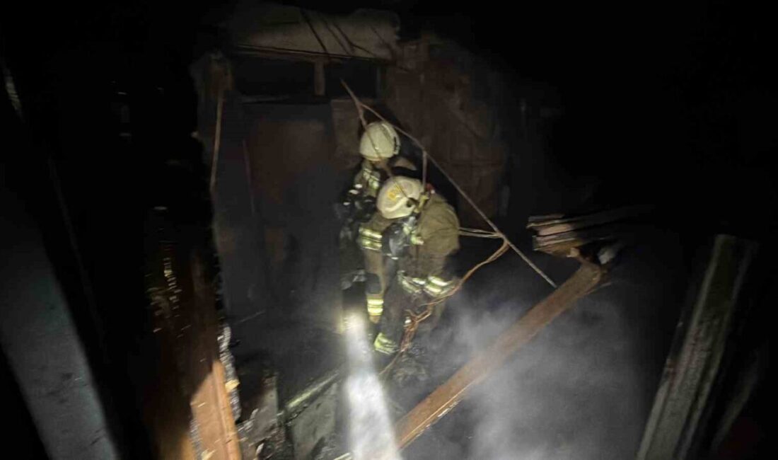 Düzce’de strafor fabrikasında çıkan yangın 2.5 saatlik çalışma ile söndürülürken,