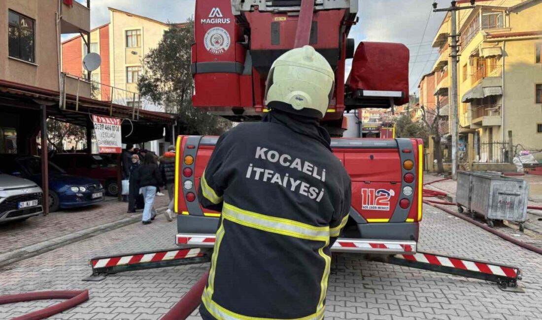 Kocaeli’nin İzmit ilçesinde 4 katlı apartmanın 2. katı alevlere teslim