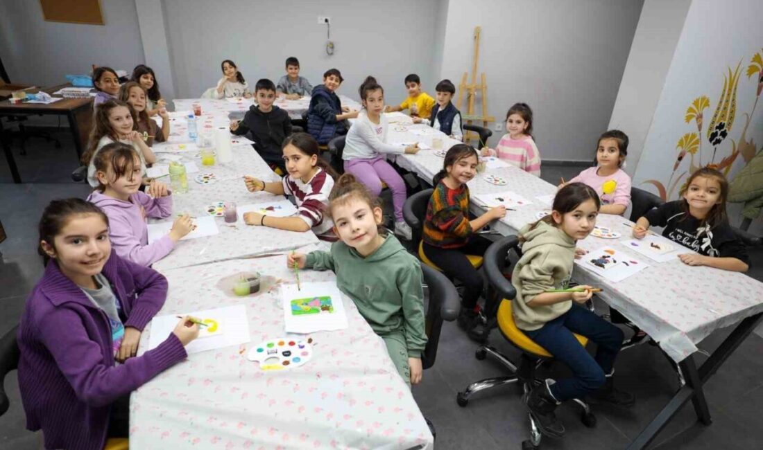 Başiskele Belediyesi tarafından yarıyıl tatili dolayısıyla çocuklar için düzenlenen atölye
